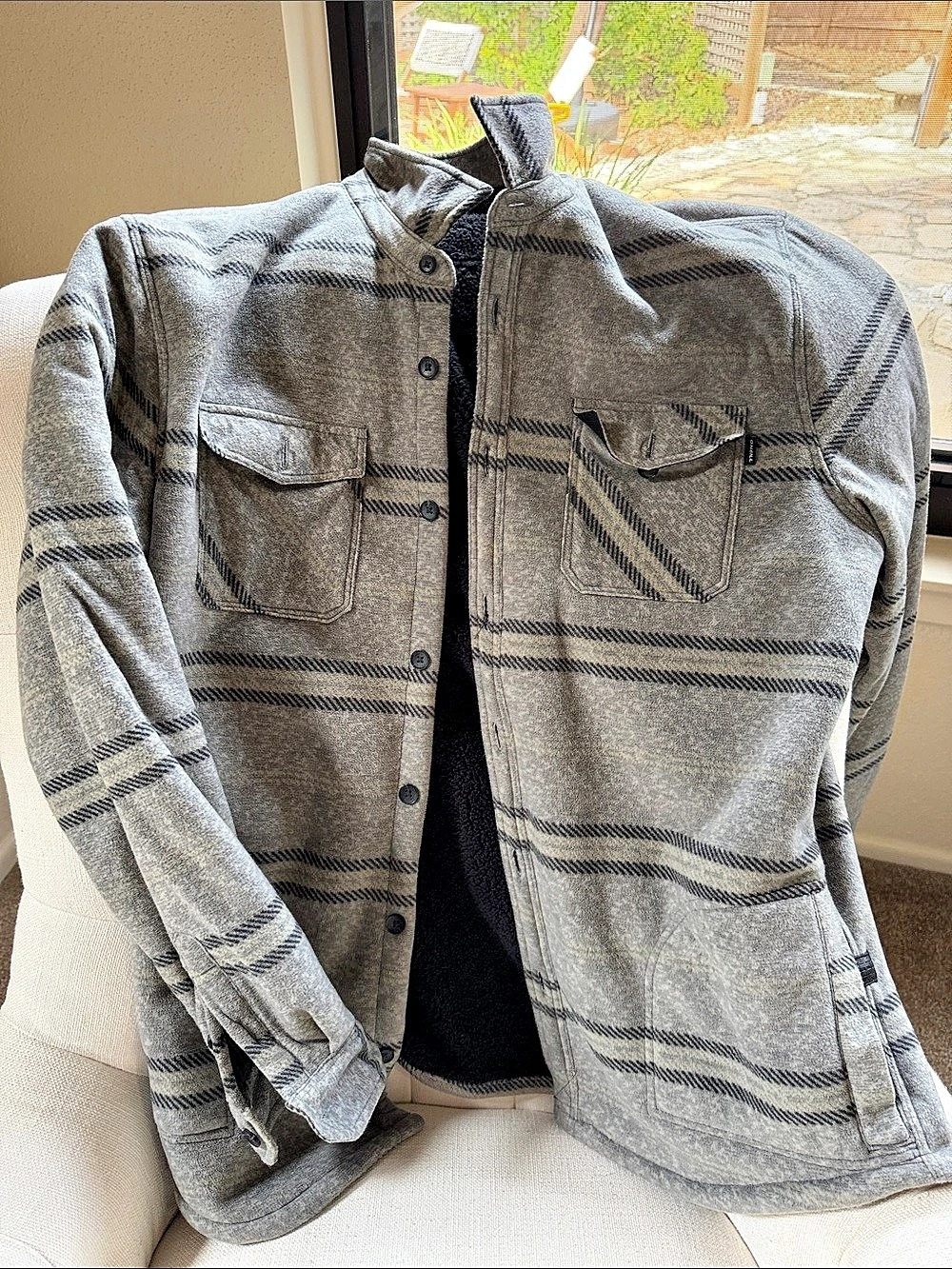 O’Neil Men's Striped Shirt Jacket in Gray & Black Like New